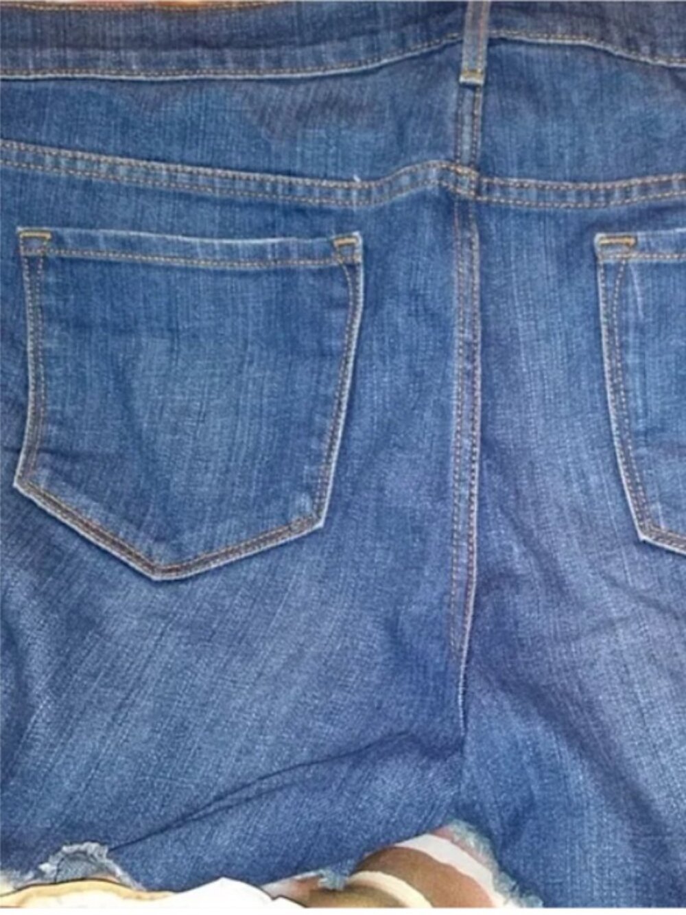 Old Navy The Diva Blue Denim Jean Shorts - Plus Size 16 - Picture 2 of 6
